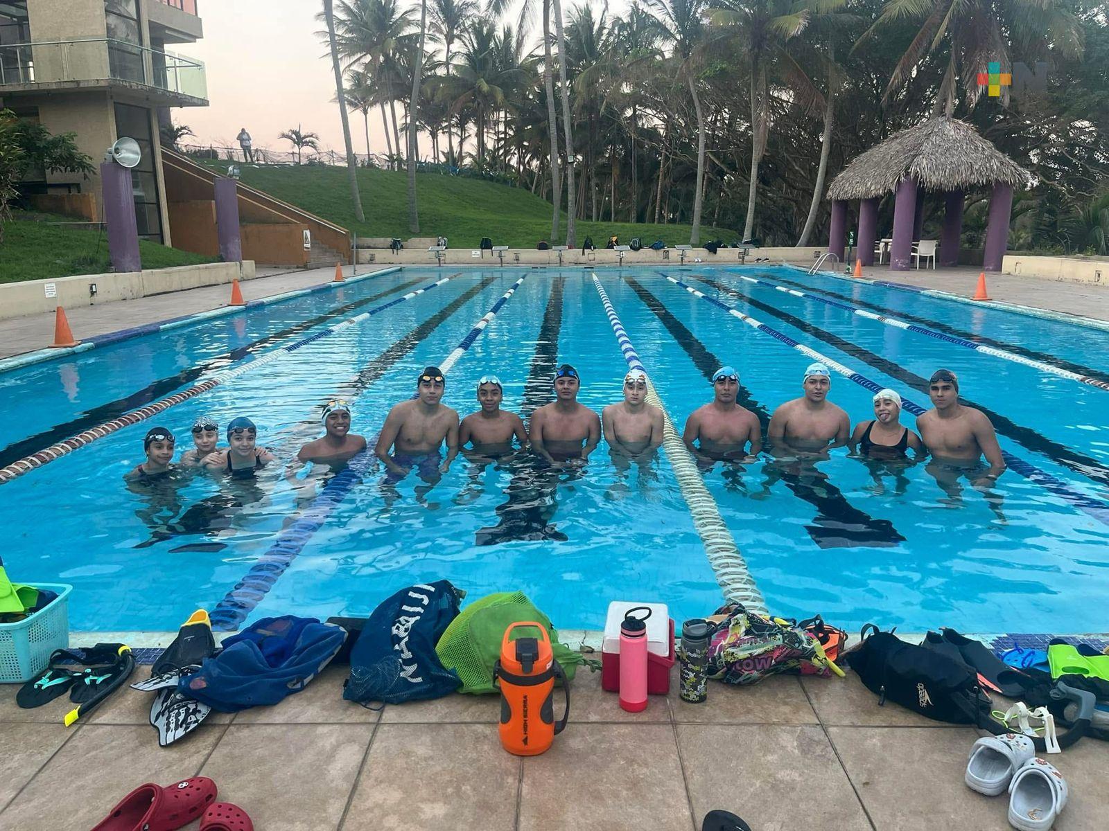 Club de natación de Coatza prepara nueva temporada competitiva