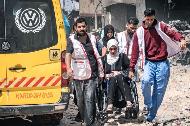 Hospitales desbordados y medicamentos escasos en Gaza
