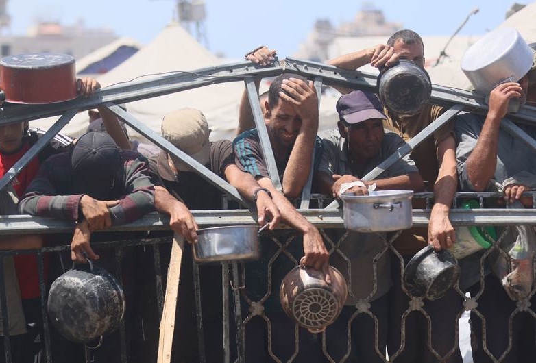 En Gaza se necesitan cientos de camiones diarios de ayuda humanitaria “durante meses”