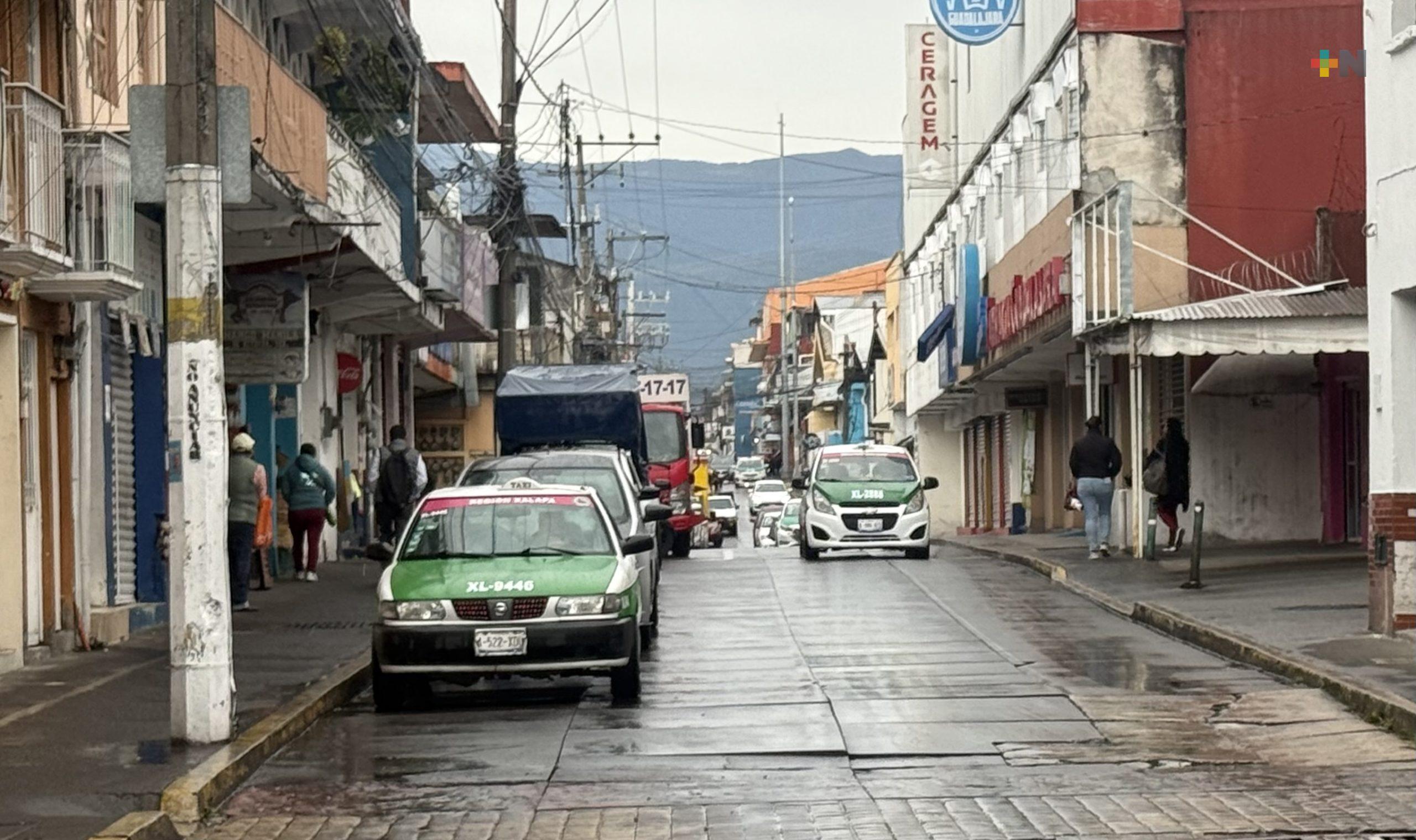 Cielo nublado a medio nublado con probabilidad de lluvias aisladas por la tarde noche