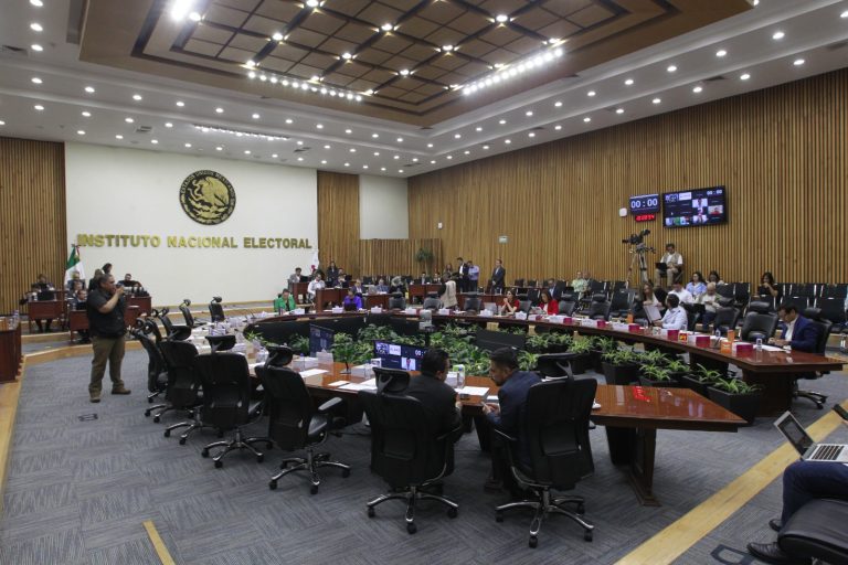 Unirán esfuerzos INE y ATDyT para la identificación de personas