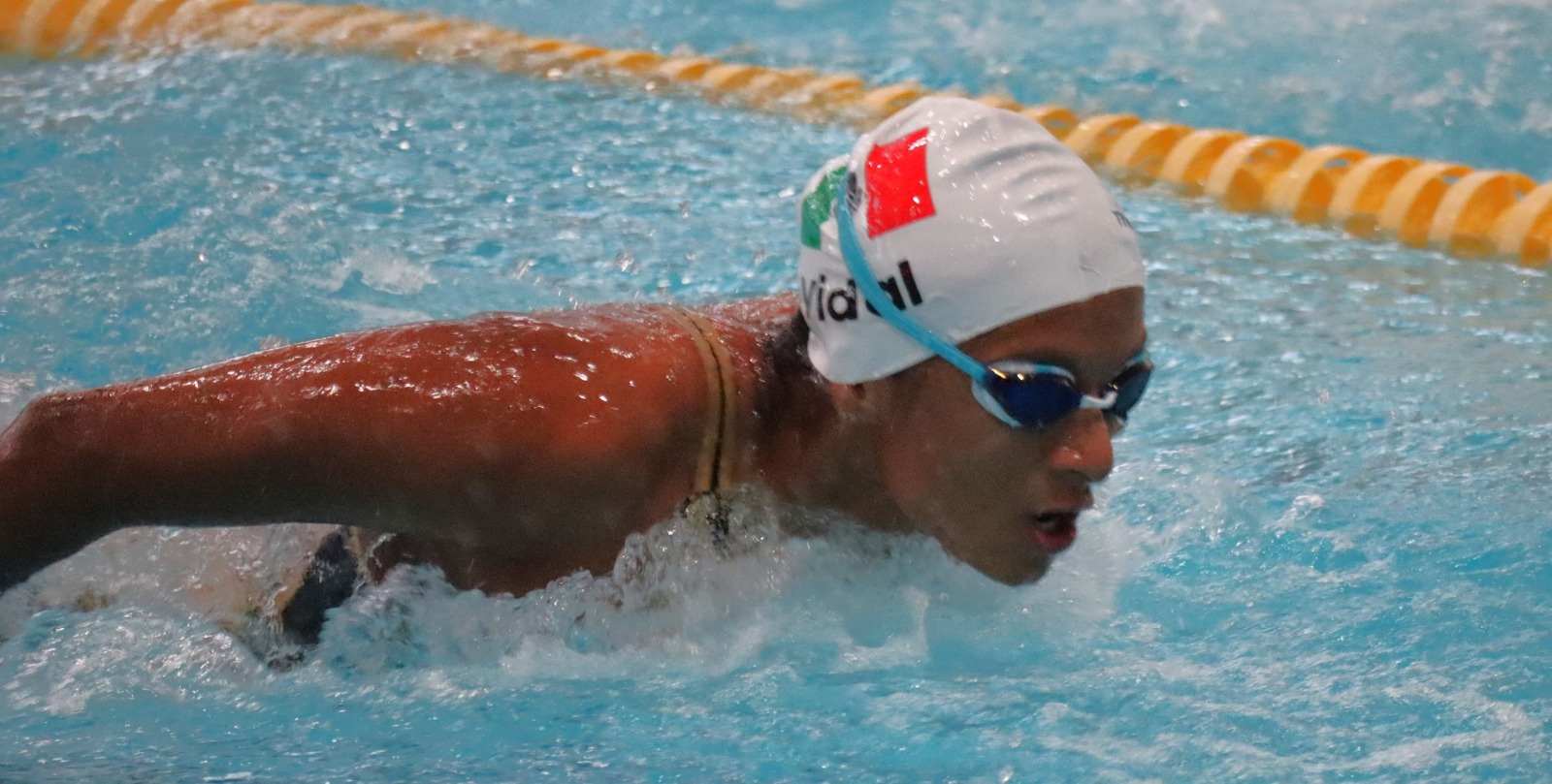 Nadadora veracruzana con destacada actuación en Mundial Junior de Rumania
