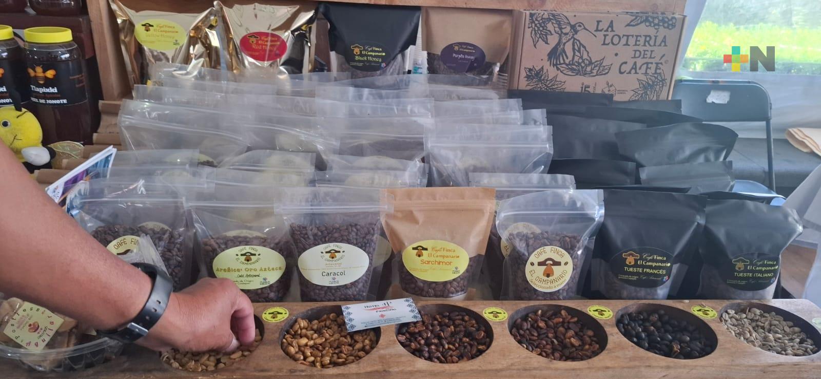 Productores de café realizan expo artesanales en Coatepec