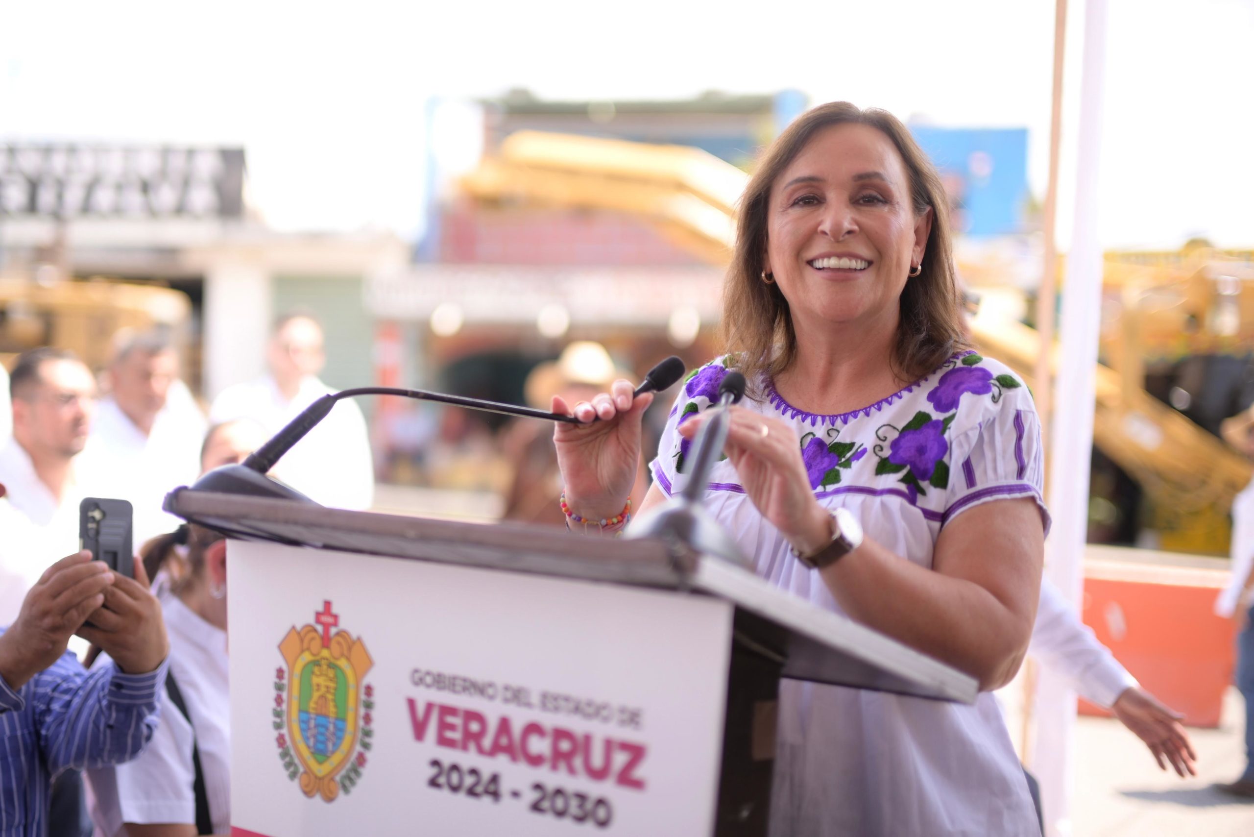 Rocío Nahle le cumple al Totonacapan, arranca rehabilitación de 60 km