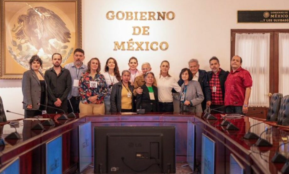 Sheinbaum se reúne con familiares de personas desaparecidas en la ‘Guerra Sucia’