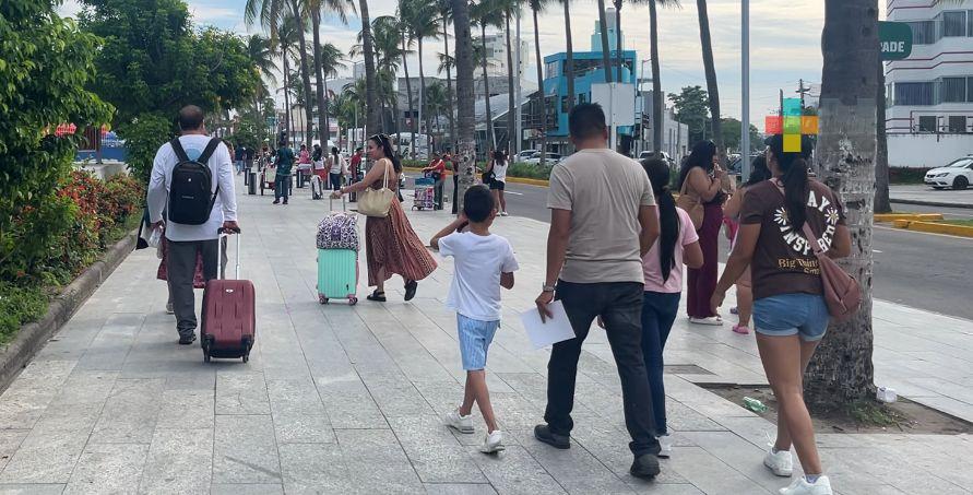 Turistas disfrutan último fin de semana en Veracruz puerto