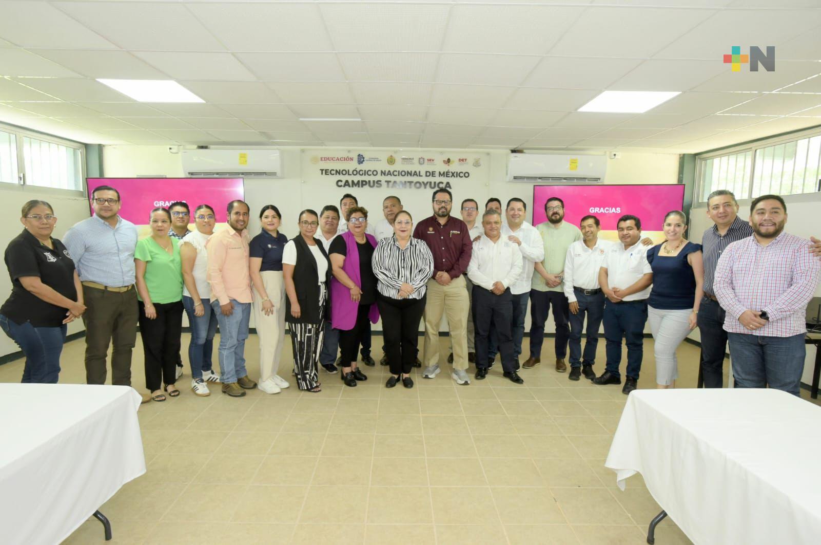 SEV y Sefiplan resuelven peticiones de trabajadores de Tecnológico de Tantoyuca