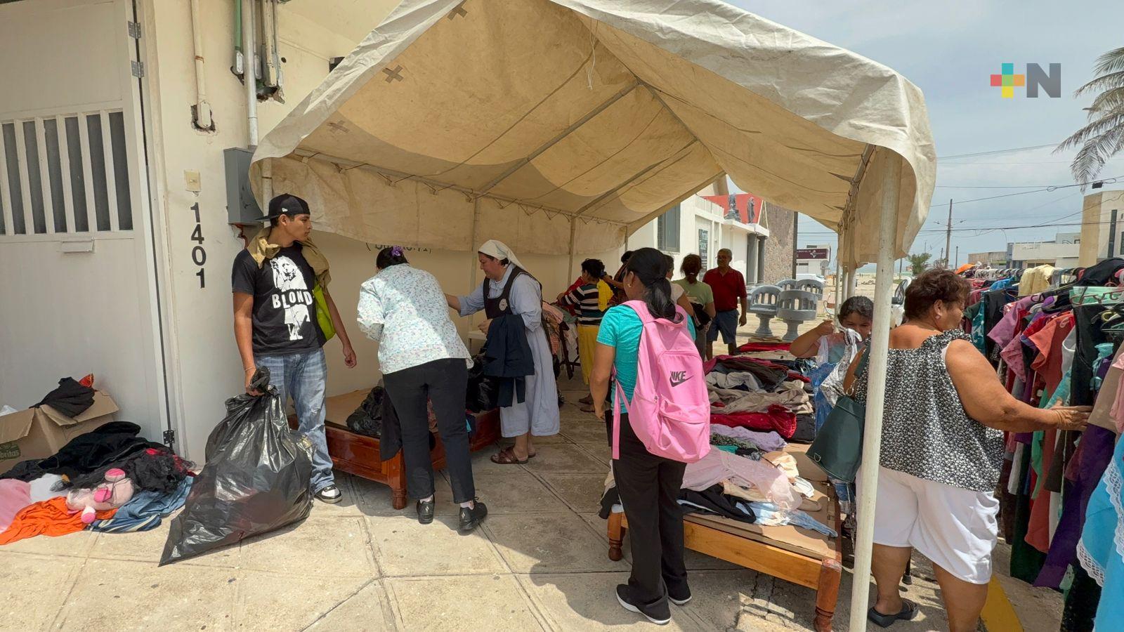 Asilo de Coatzacoalcos pone bazar para recaudar fondos