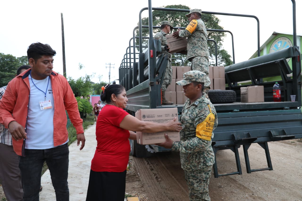 Veracruz despliega ayuda para familias afectadas por la Onda Tropical 20
