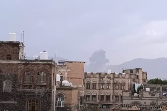 Israel bombardea el palacio presidencial de Yemen