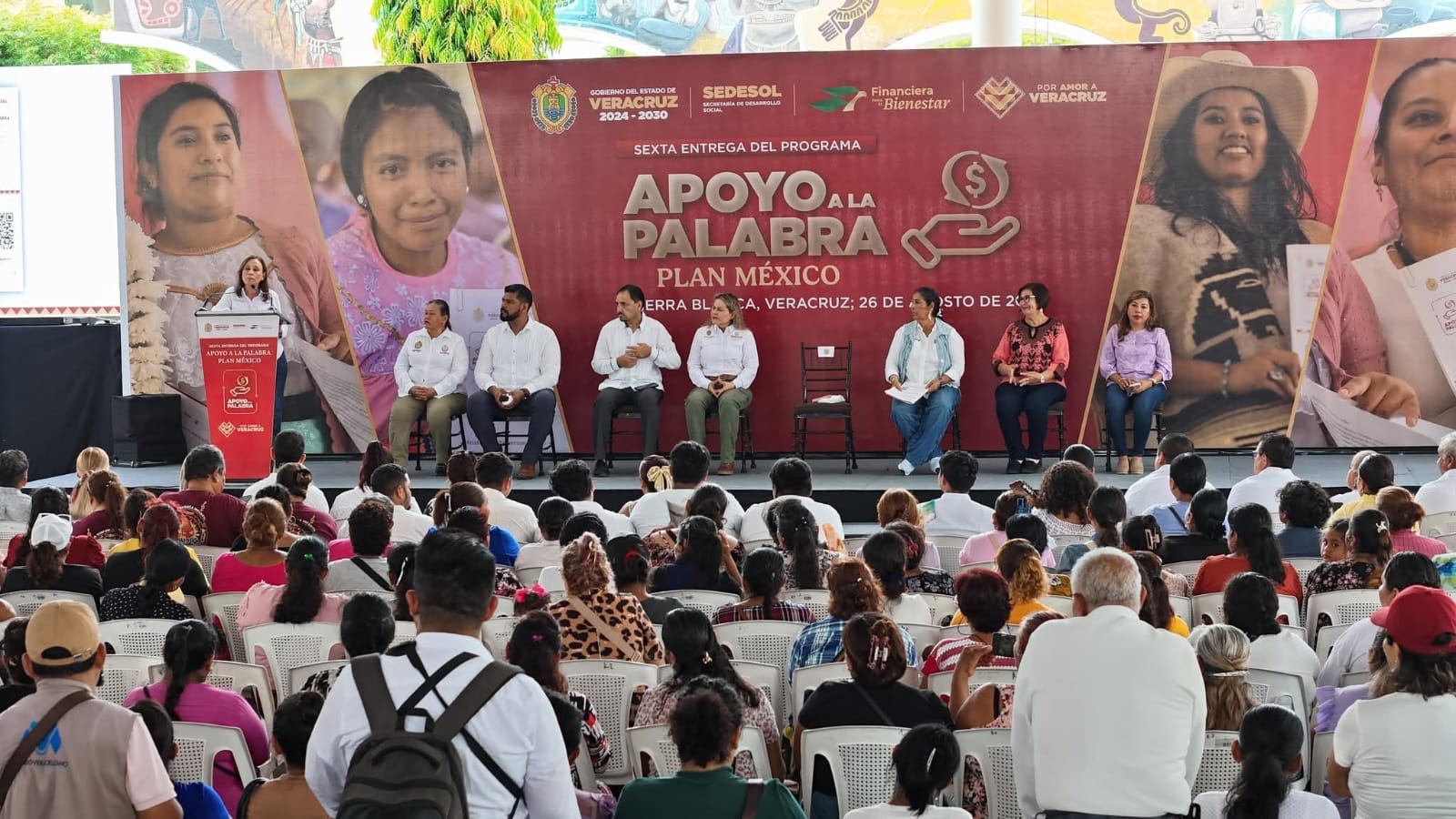 Veracruz supera las 8 mil entregas del programa Apoyo a la Palabra: Rocío Nahle