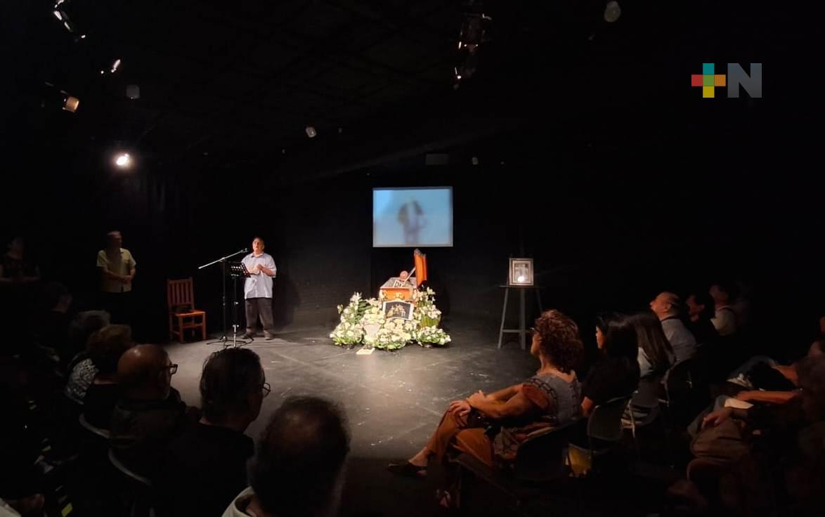 Realizan homenaje luctoso a el maestro Jorge Castillo Rodríguez