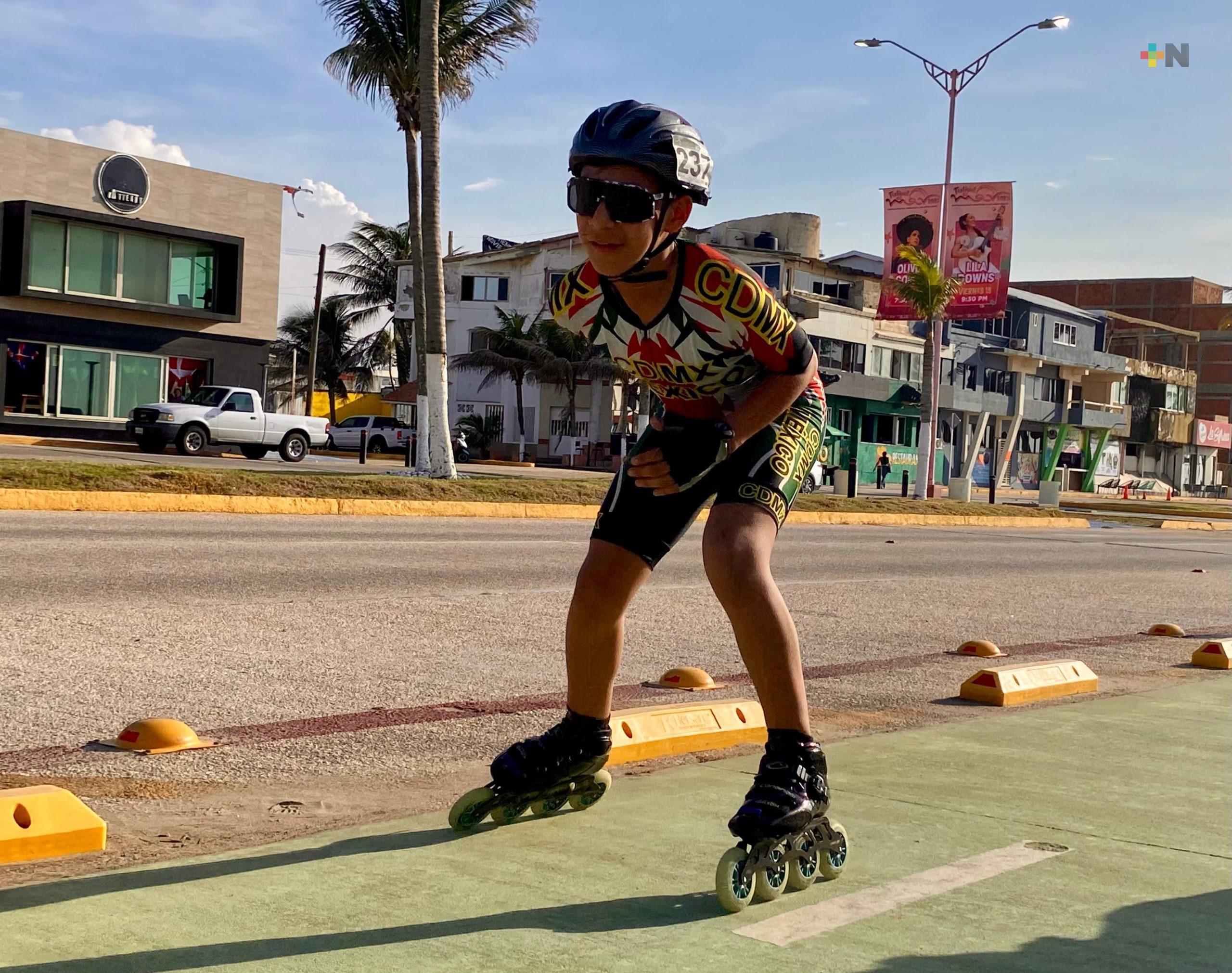 Patinador Leonardo Mejía busca mantenerse dentro de los mejores del país