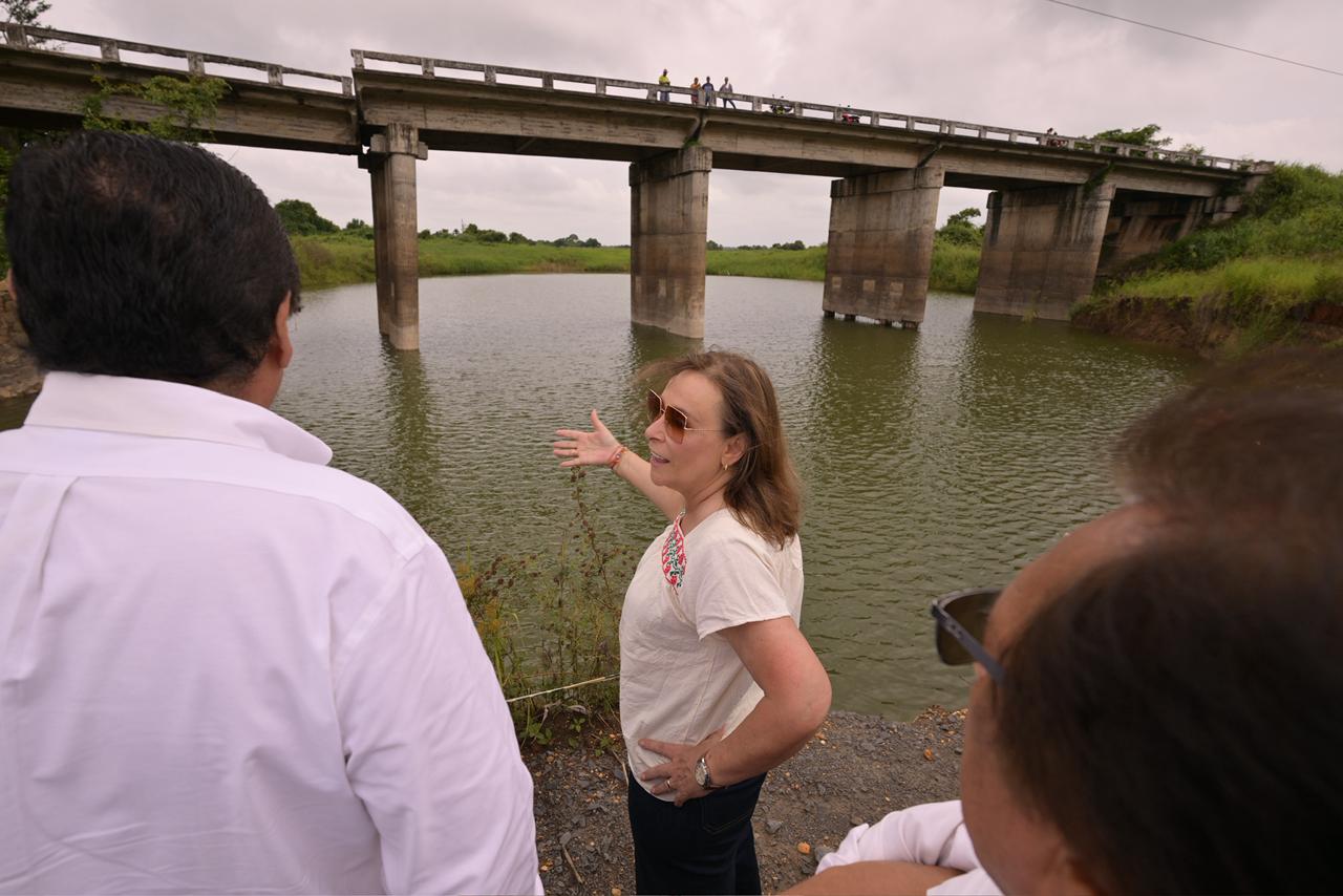 Riesgo atendido, gobernadora Rocío Nahle reconstruirá el puente El Mostal
