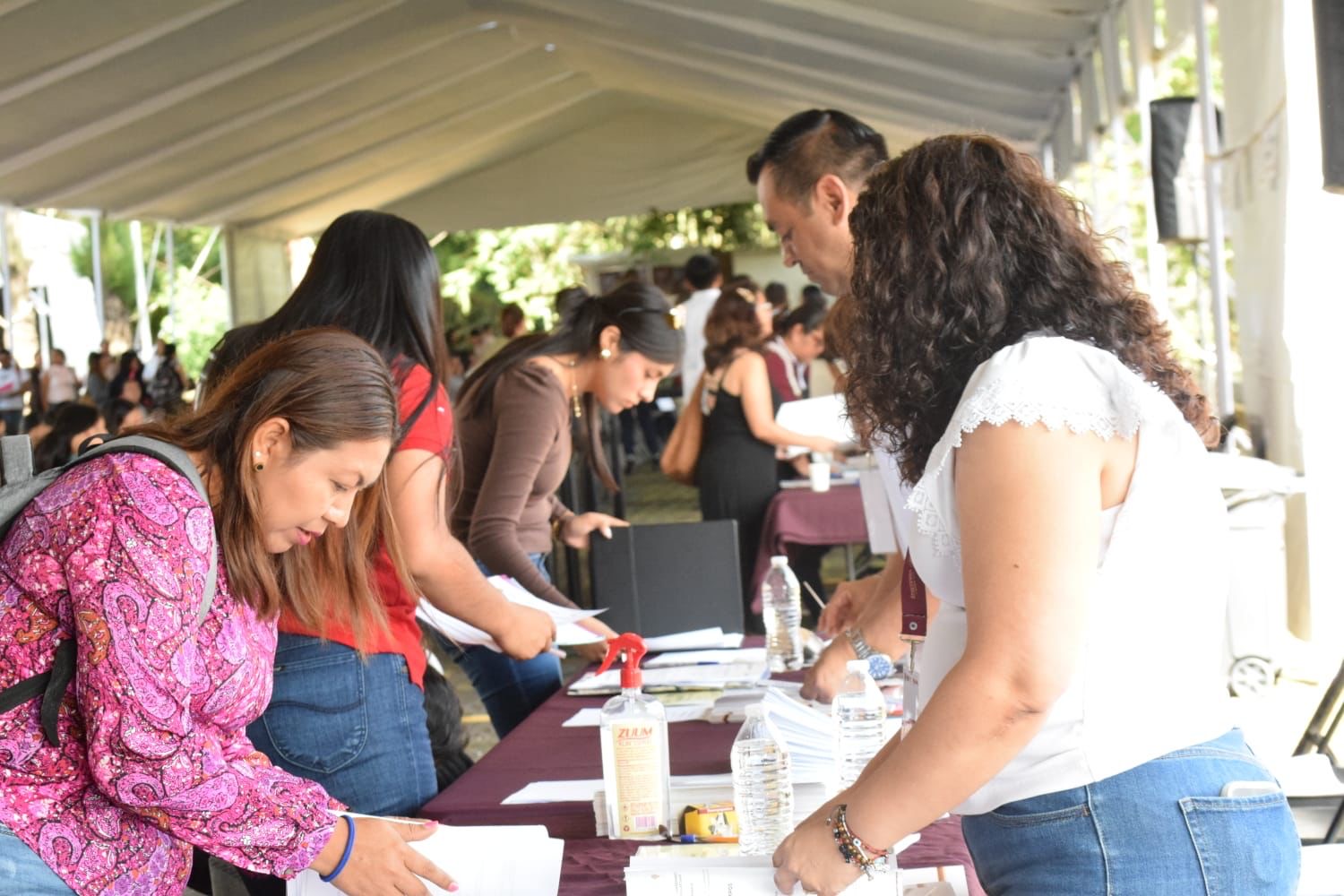 Entrega SEV más de 5 mil órdenes de presentación a docentes