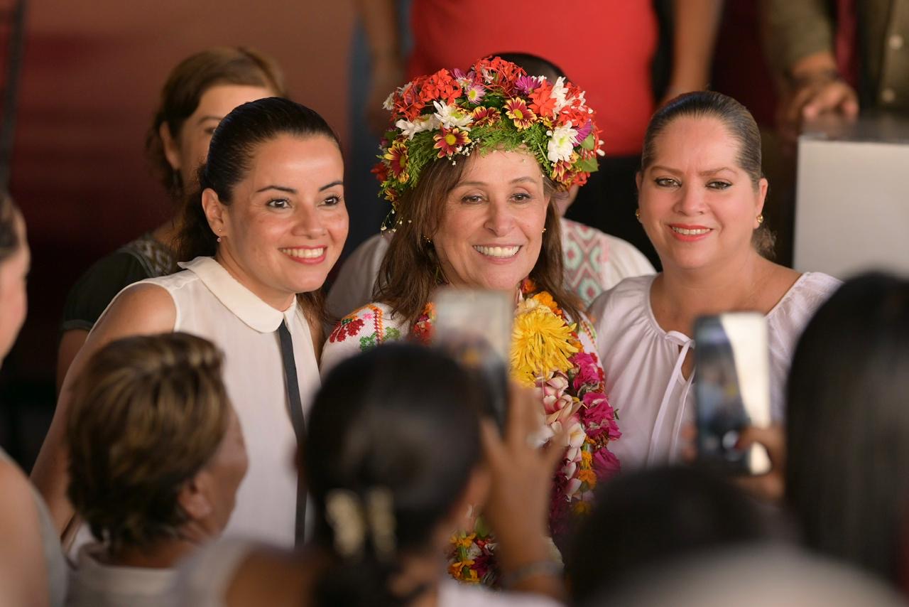 Gobernadora Rocío Nahle entrega 593 apoyos a familias del norte de Veracruz