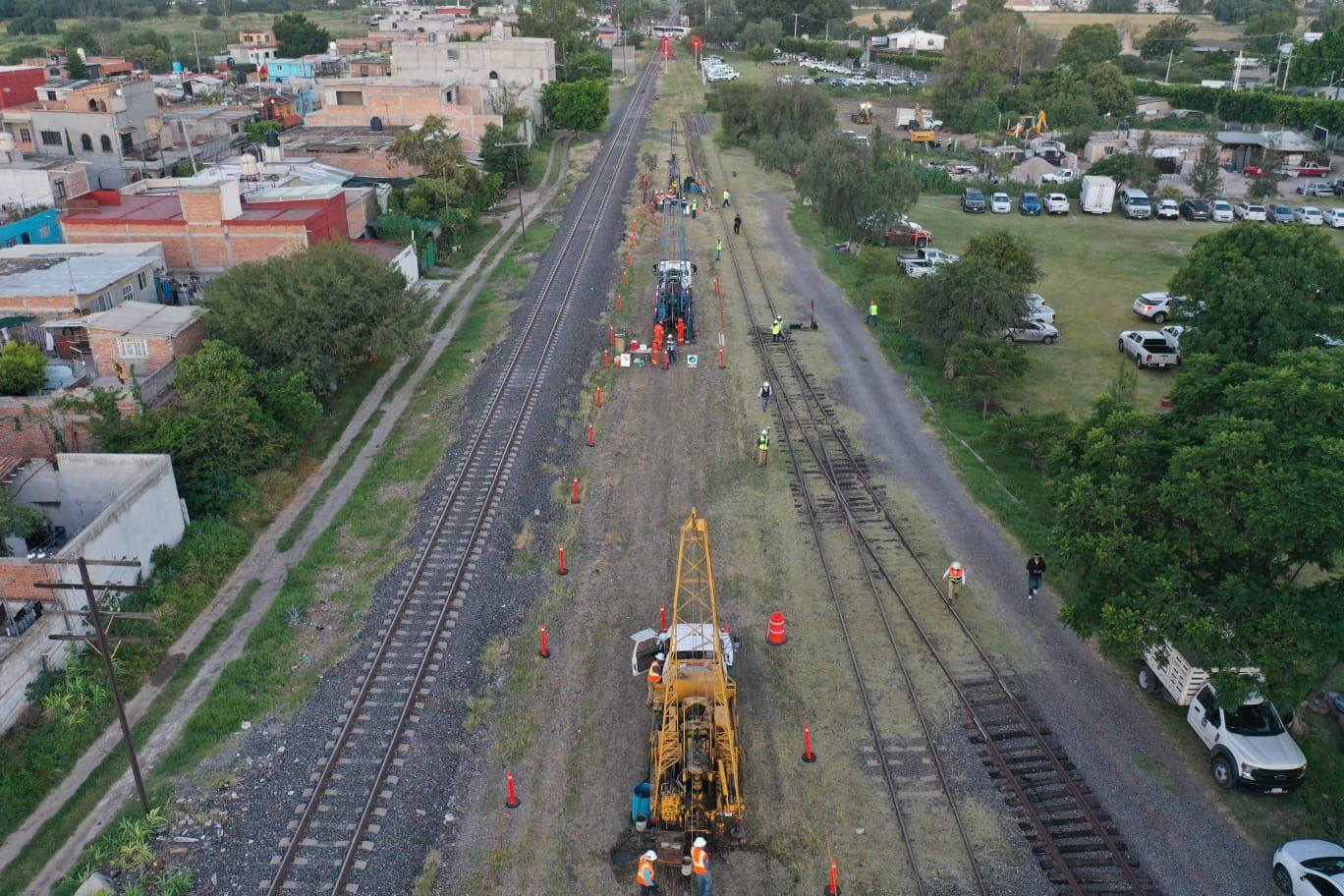 Arranca construcción del Tren Querétaro-Irapuato; beneficiará a más de 2 millones de personas