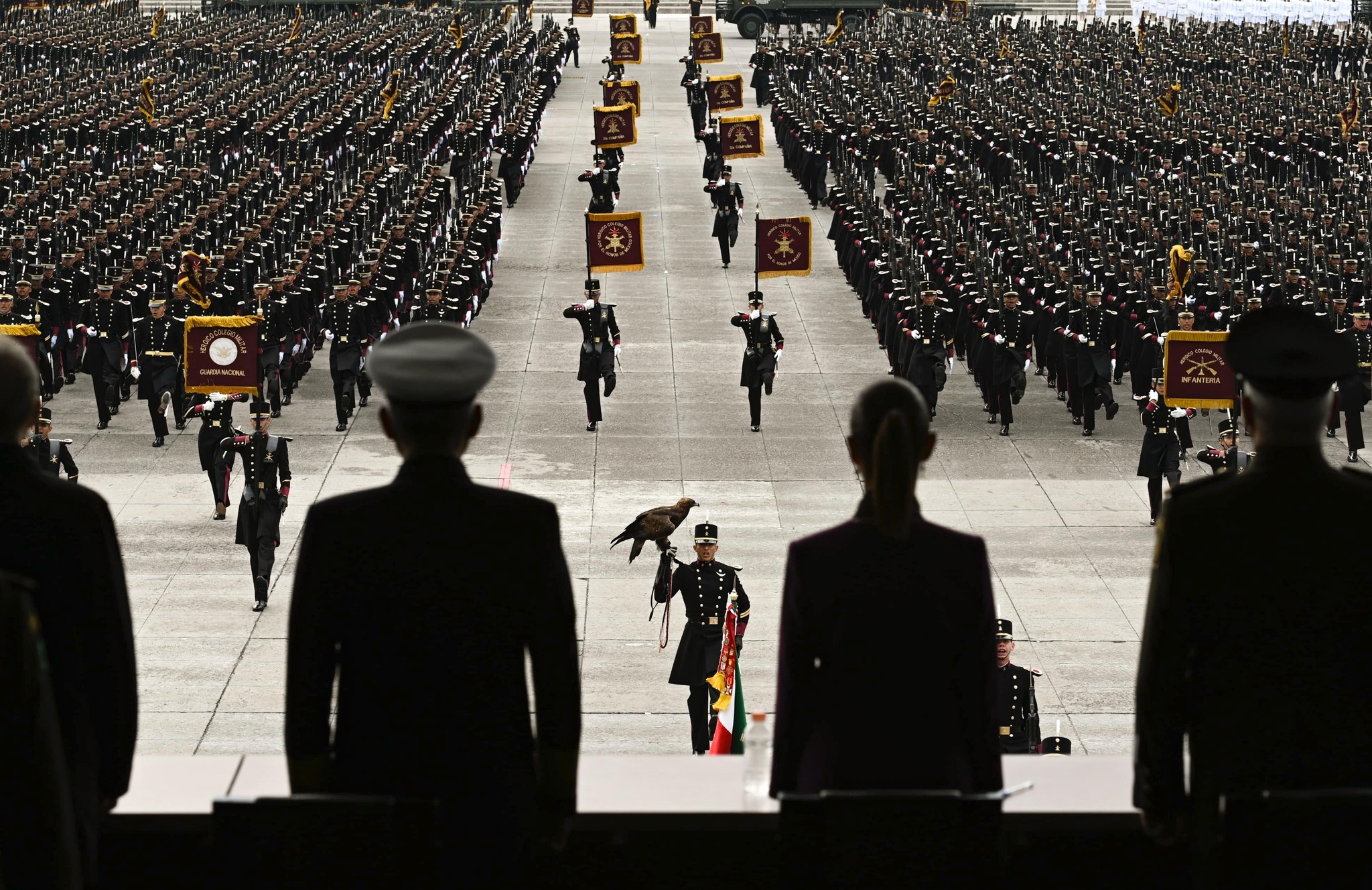 Sheinbaum acude al H. Colegio Militar a ceremonia de ingreso y graduación de cadetes