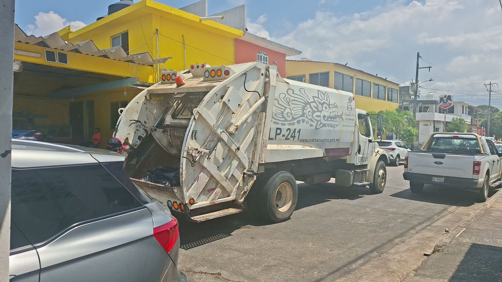 Sancionarán a falsos recolectores de basura en Coatza; agravan problema de contaminación