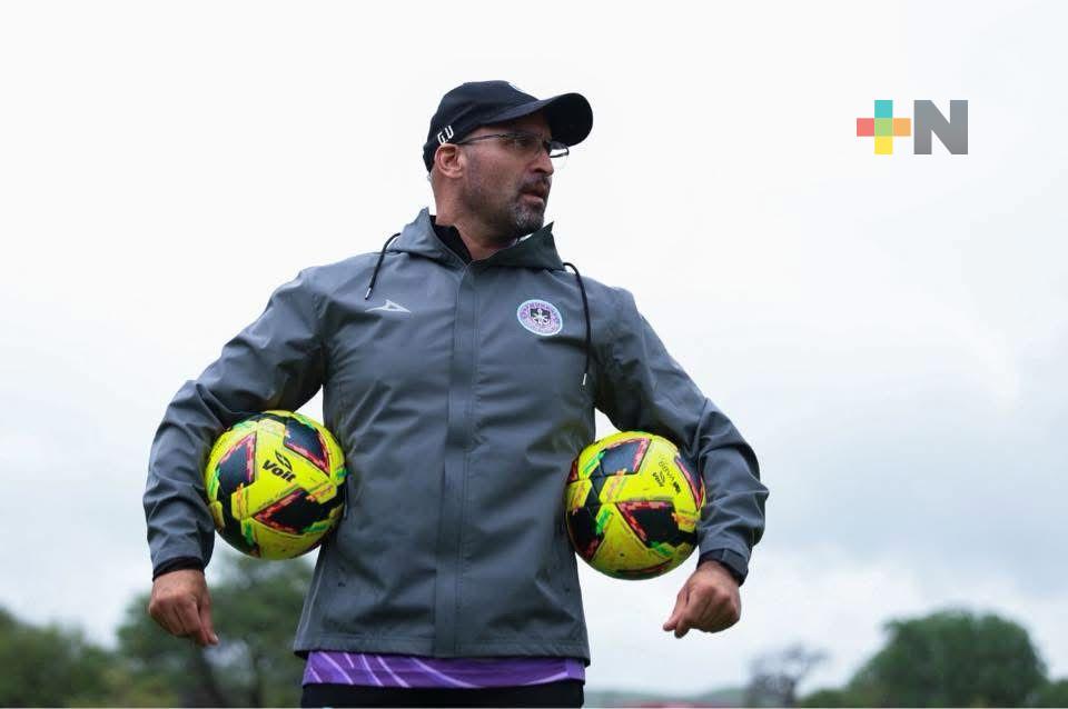 Esperan visita de reconocido entrenador de porteros, en Coatzacoalcos