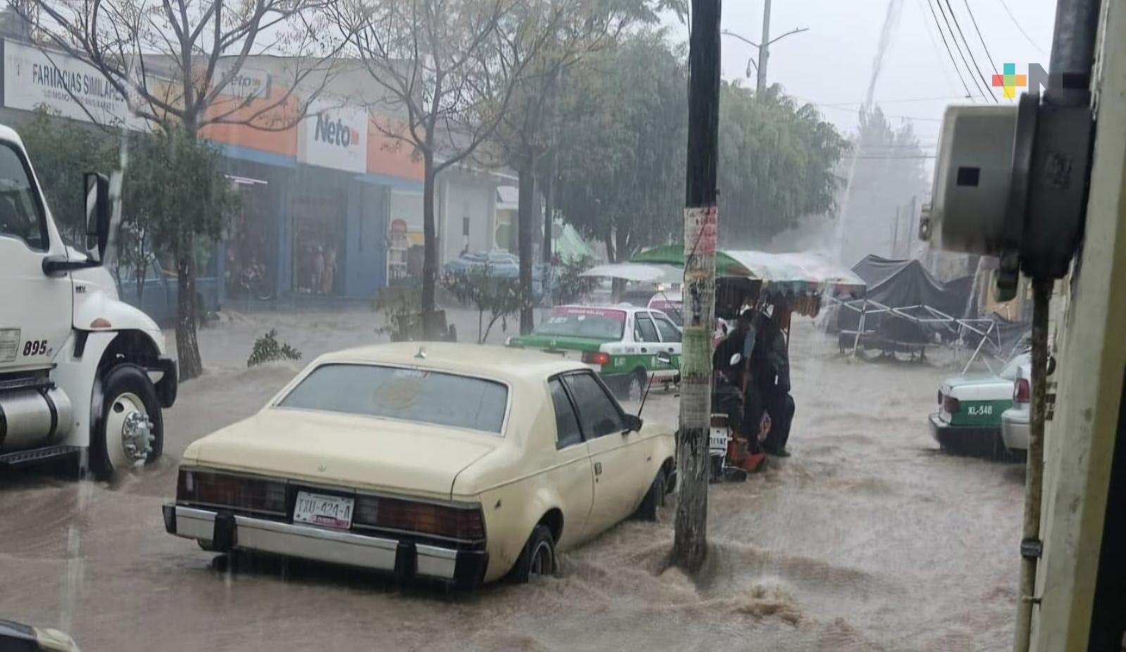 Lluvias intensas provocan inundaciones en varias zonas de Xalapa