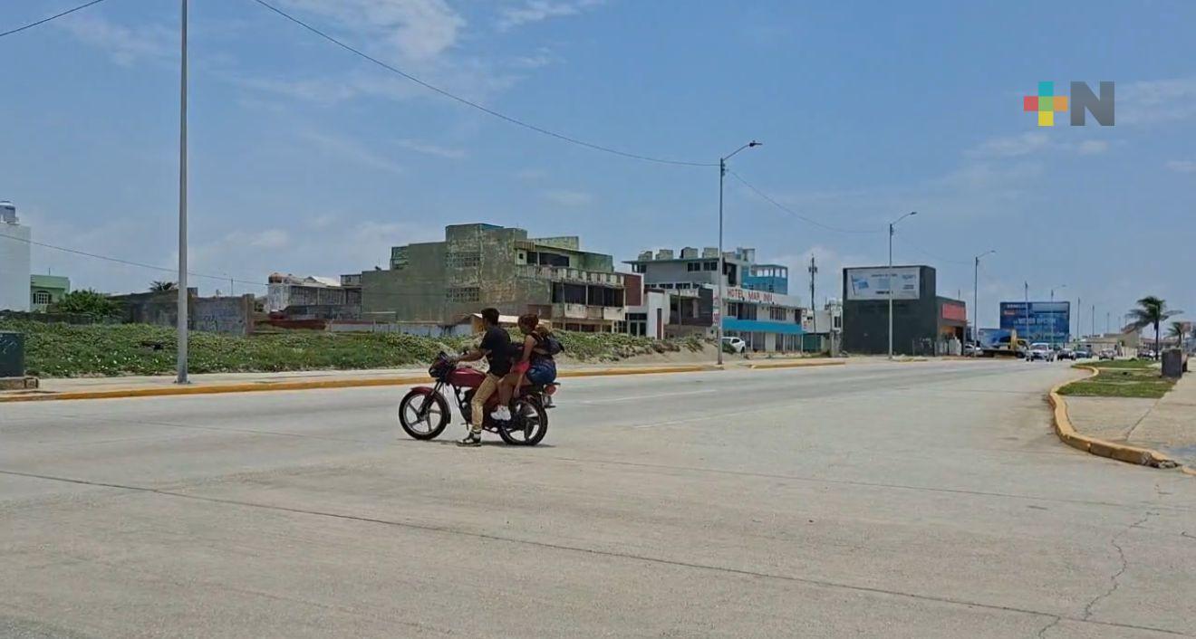 En Coatzacoalcos, motociclistas carecen de cultura vial