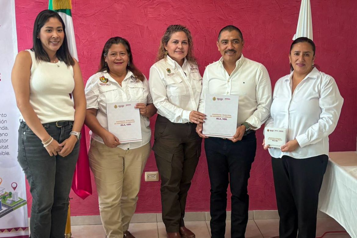 Gobierno de Veracruz impulsa desarrollo urbano en Isla