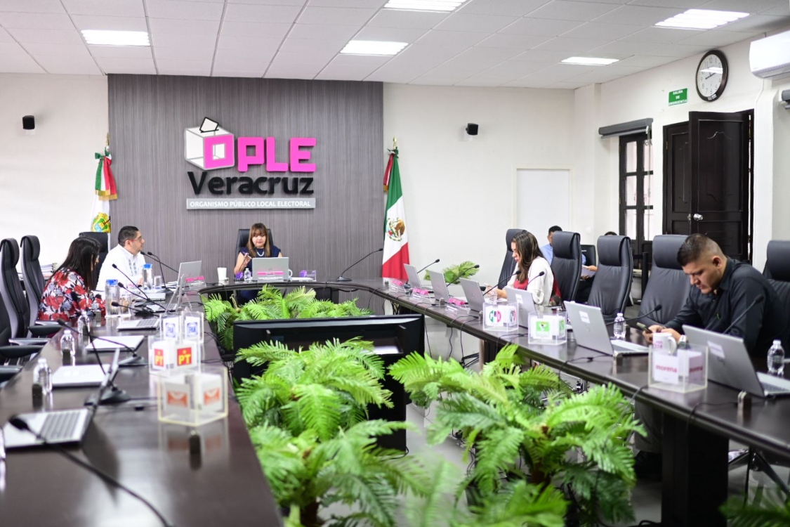 OPLE aprueba modificación de tres comisiones permanentes y una comisión especial