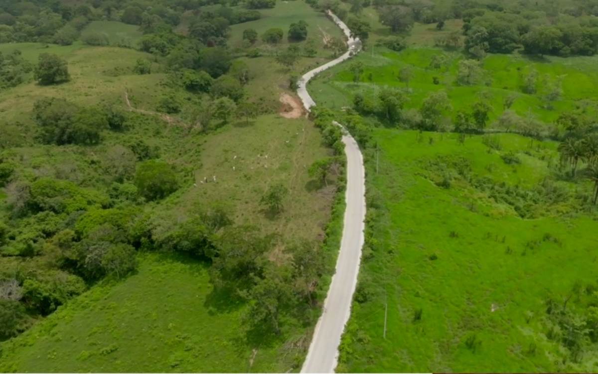 Invertirán más de 2 mil mdp para rehabilitar caminos y carreteras en Veracruz