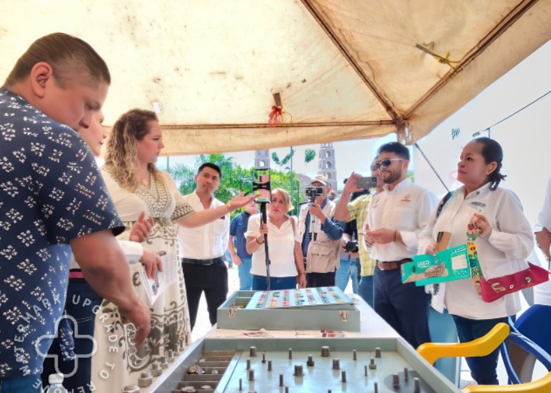 Caravana de Servicios ofrece más de dos mil empleos en Acayucan