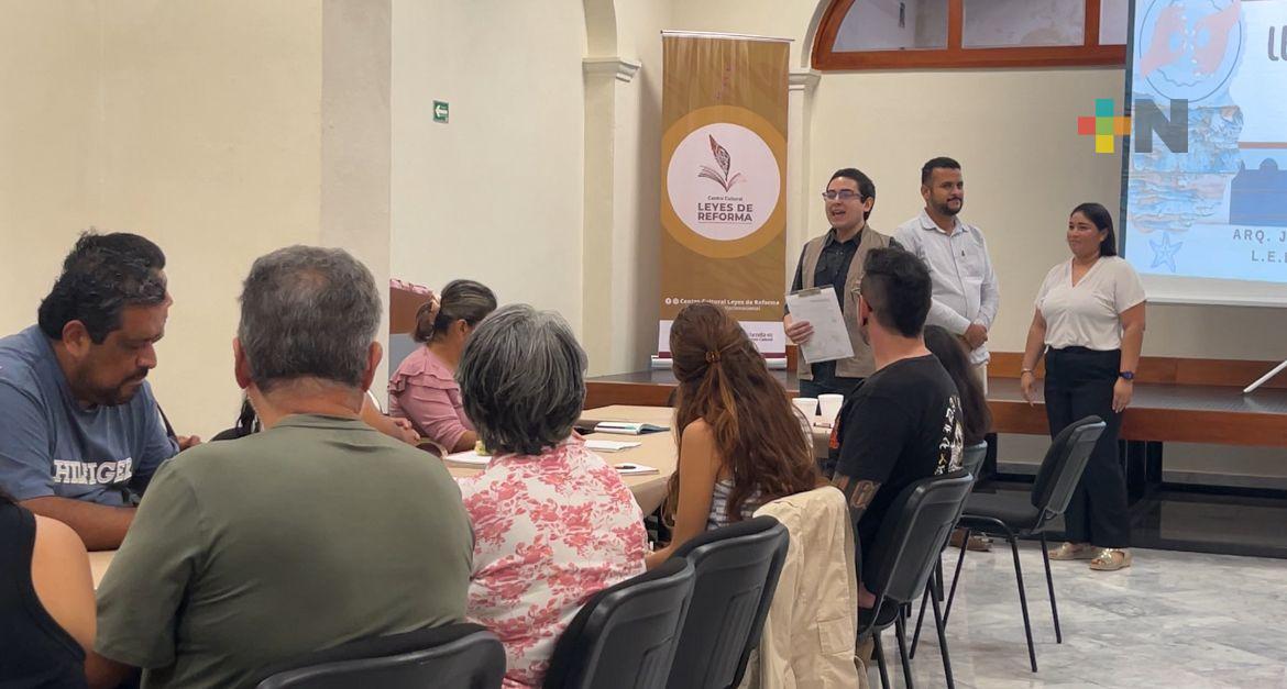 Taller de lenguaje de señas se llevó a cabo en Centro Cultural Leyes de Reforma