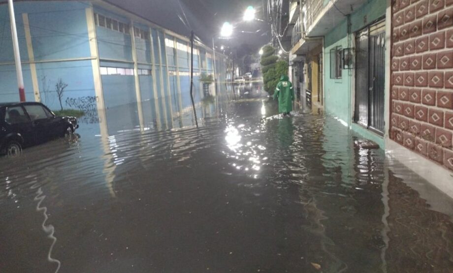 Lluvias afectan 293 viviendas y provocan 68 encharcamientos en CDMX