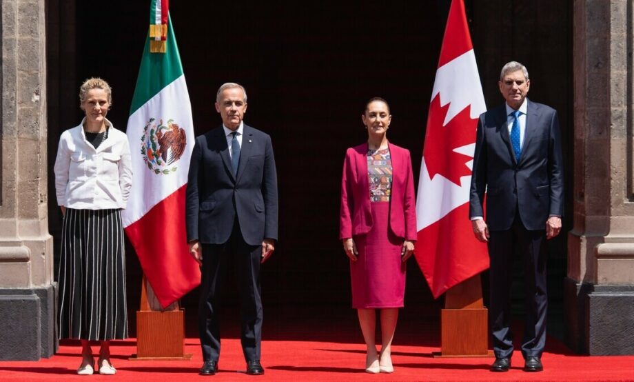 Sheinbaum recibe a Carney en el Palacio Nacional