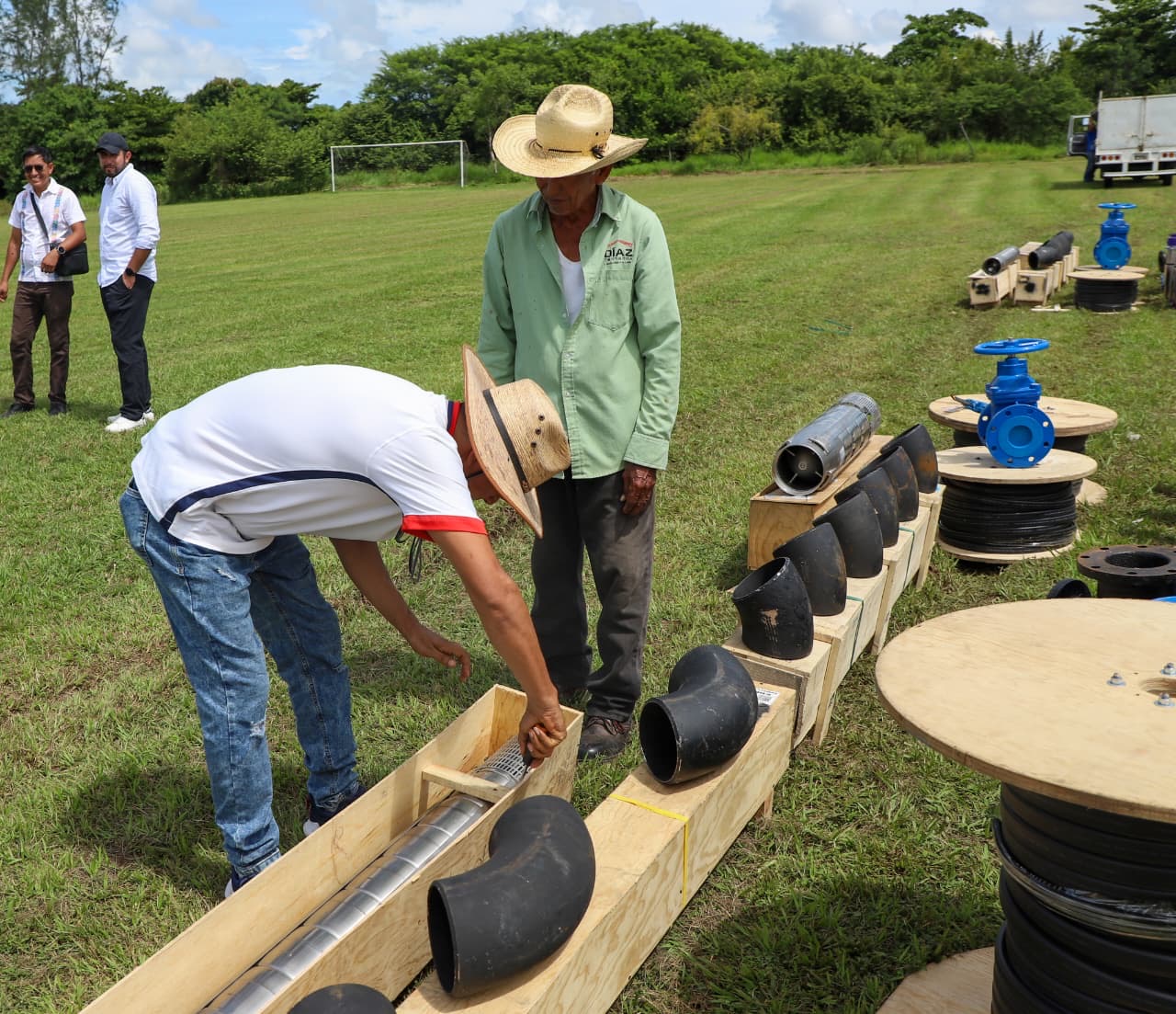 Veracruz invierte 22.5 mdp para tecnificar el riego agrícola en 5 municipios