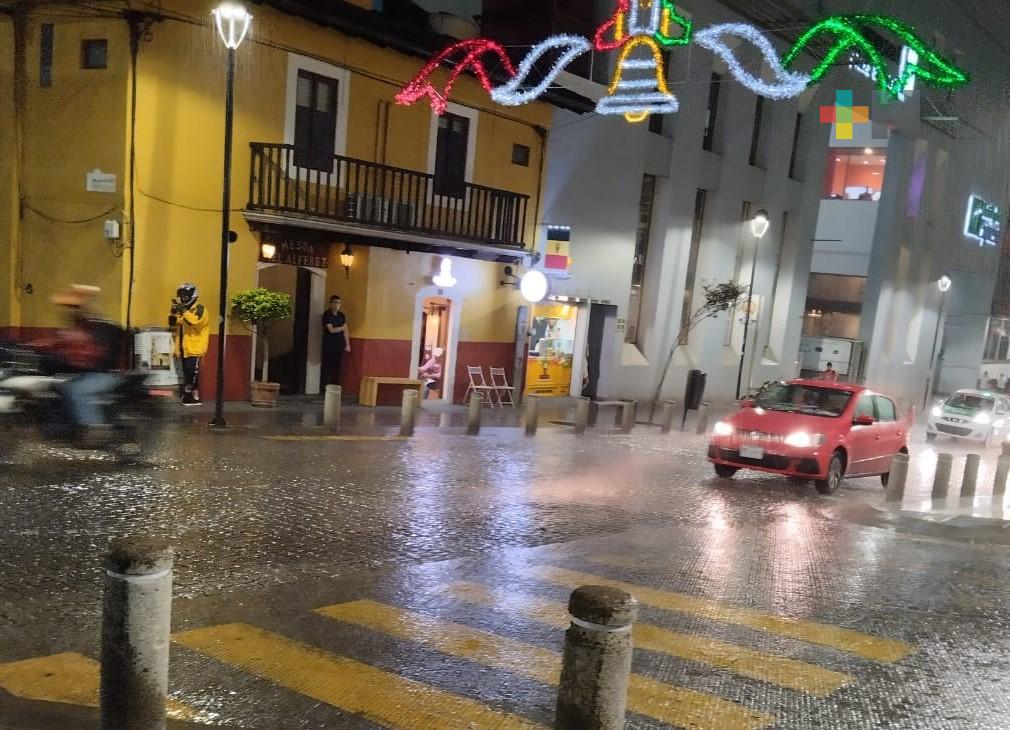 Aumentan lluvias y tormentas en regiones montañosas del norte y centro de Veracruz