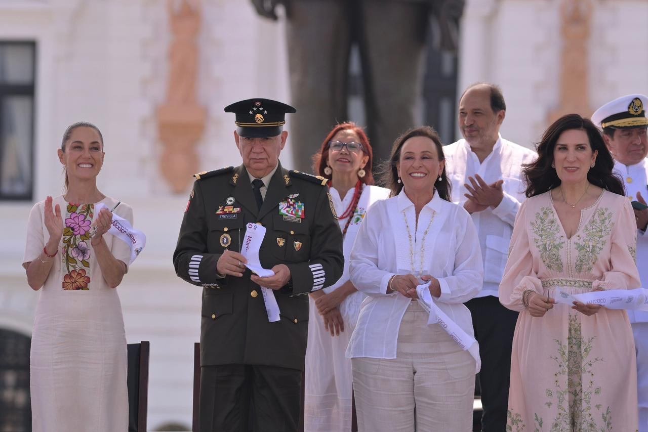 Gobernadora Rocío Nahle acompaña a la presidenta Claudia Sheinbaum en homenaje a la Armada de México