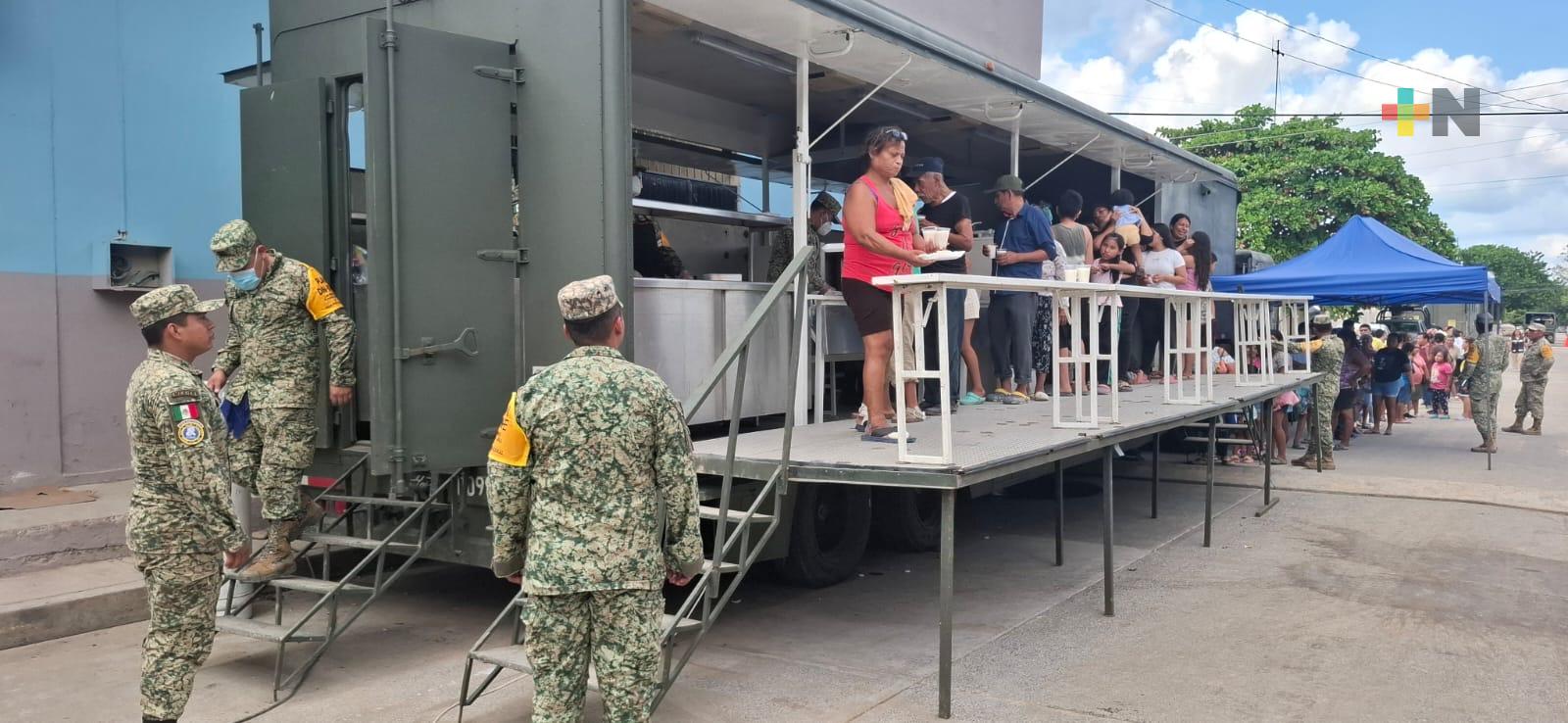 Ejército brinda apoyo y alimentos a familias afectadas por inundaciones en Álamo