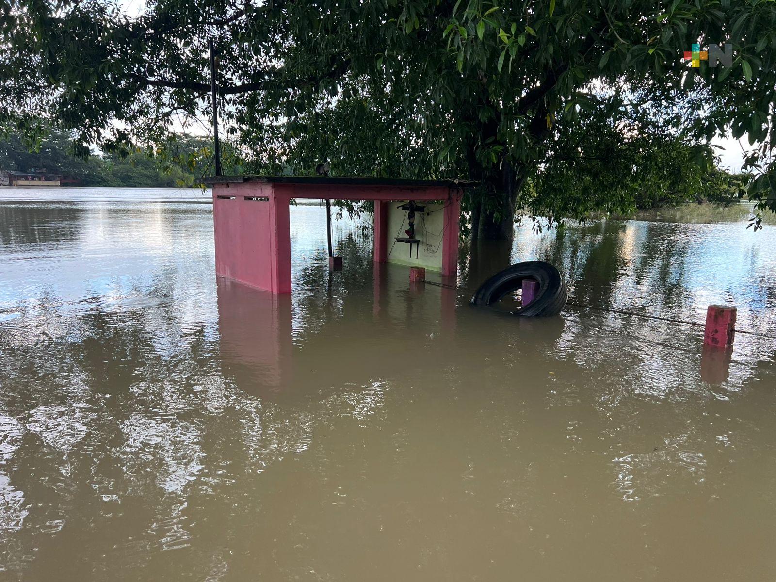 Aumenta el nivel del Papaloapan y suspenden pesca por escurrimientos desde Oaxaca
