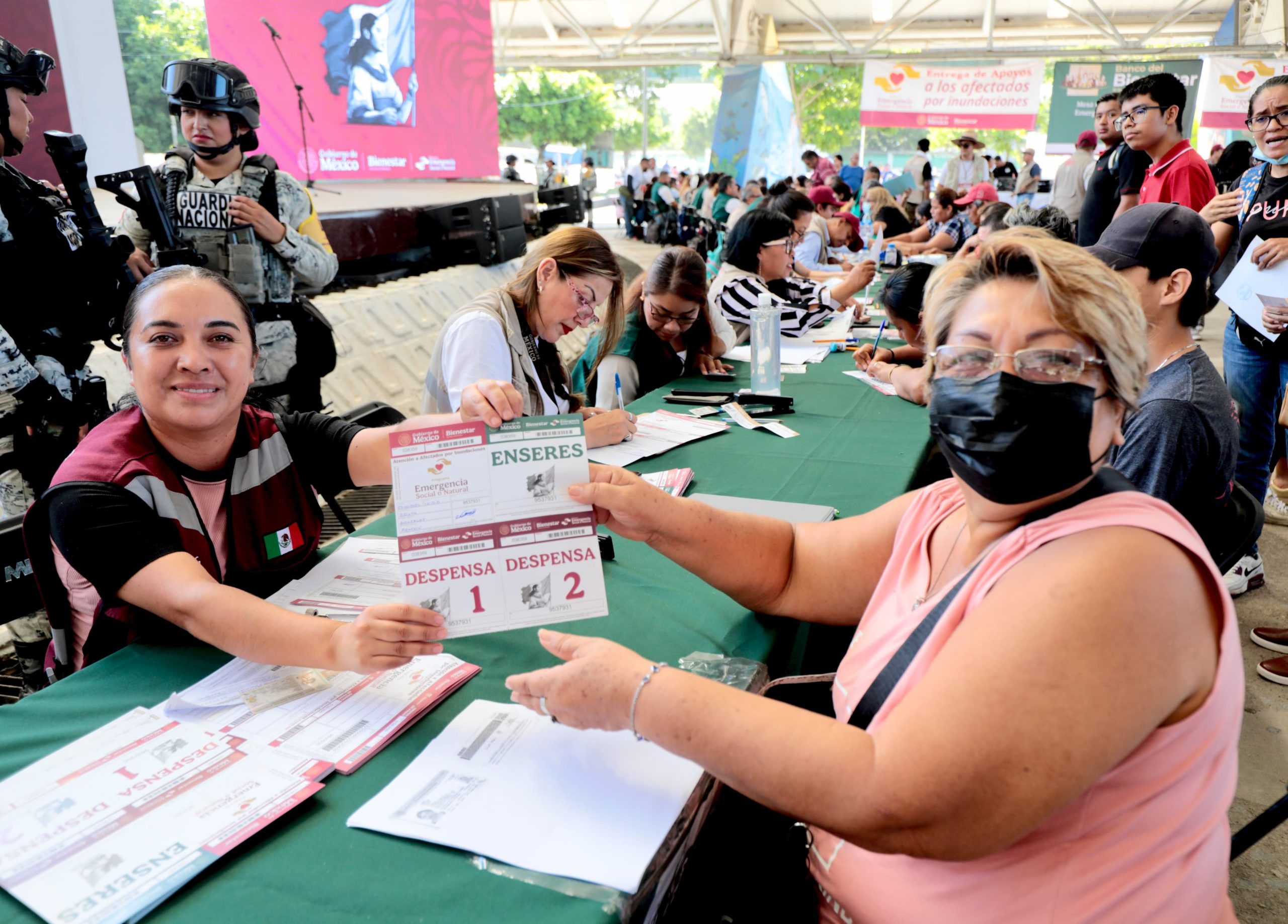 Federación y Veracruz cumplen compromiso y respaldan a damnificados de Poza Rica