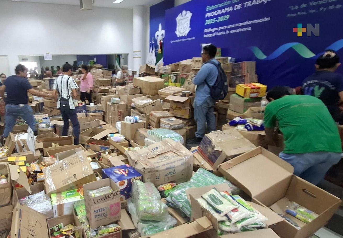 En campus Poza Rica-Tuxpan distribuyen 135 toneladas de apoyos para damnificados