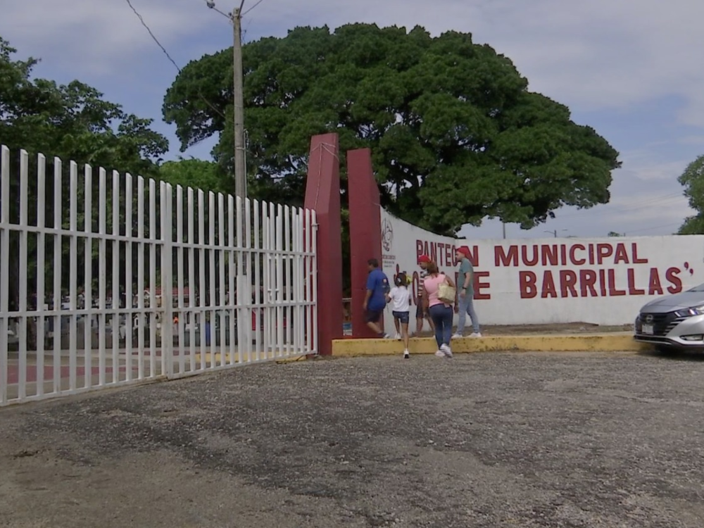 Comerciantes esperan aumento en sus ventas por la celebración de Día de Muertos