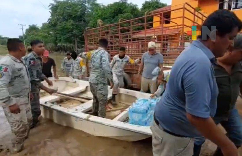 Defensa y demás autoridades apoyan a damnificados de Platón Sánchez