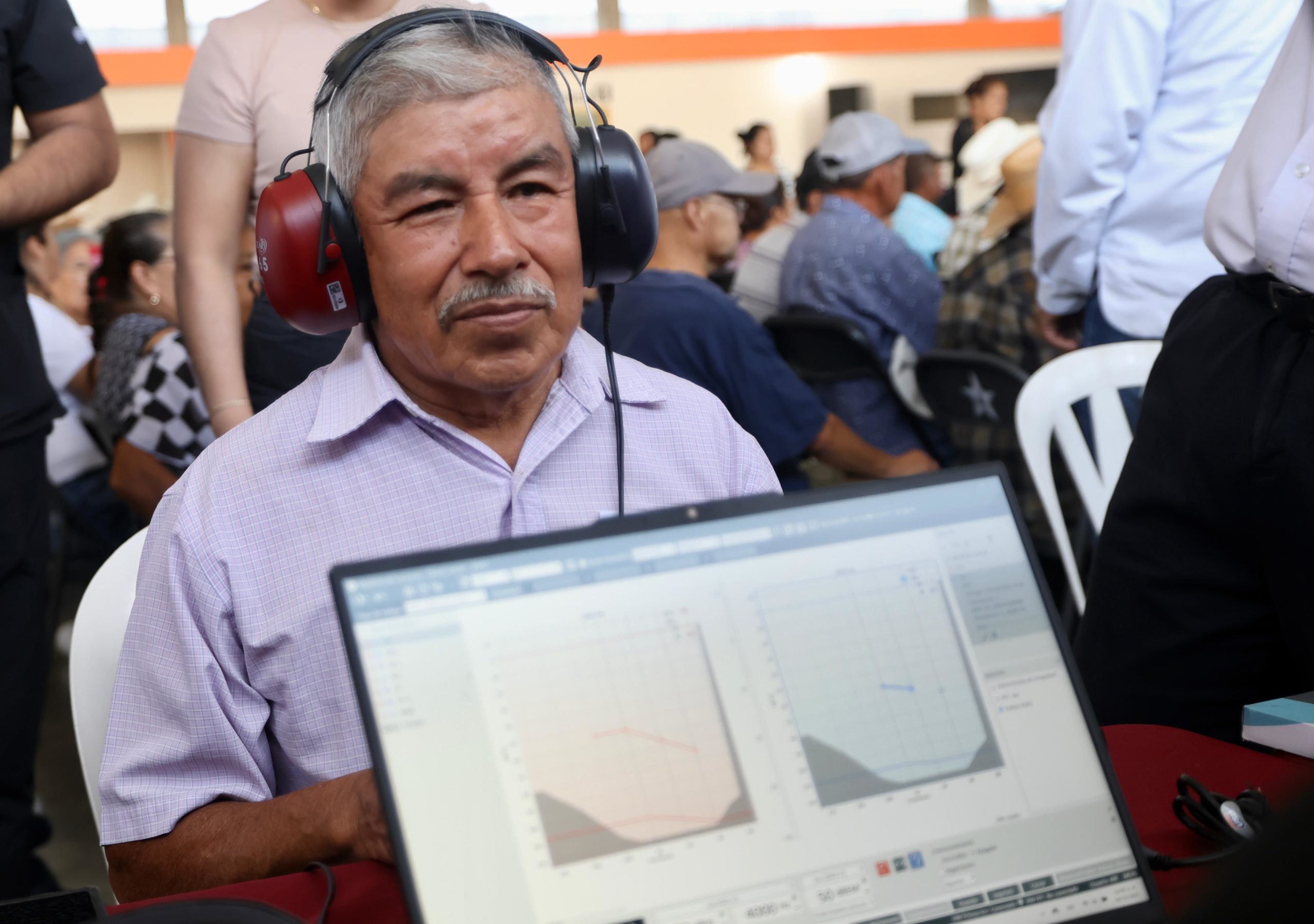 Veracruz y Beneficencia Pública acercan la salud visual y auditiva a quienes más lo necesitan