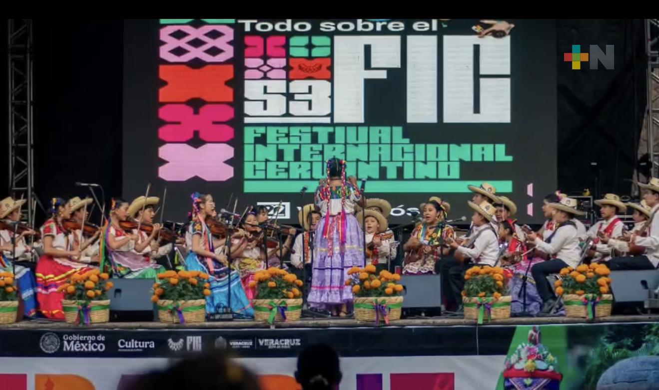 Cervantino brilla con ensamble de Huasteca Veracruzana