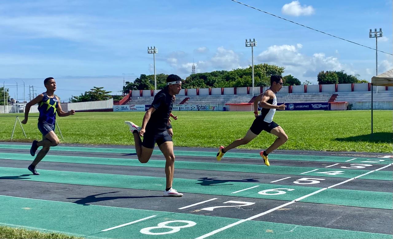 Atletas de Coatza se preparan rumbo a Olimpiada Nacional 2026