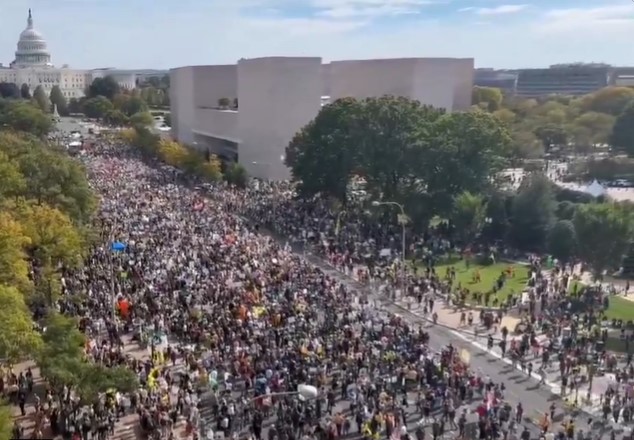 Movimiento ”No Kings”, contra políticas migratorias de EUA