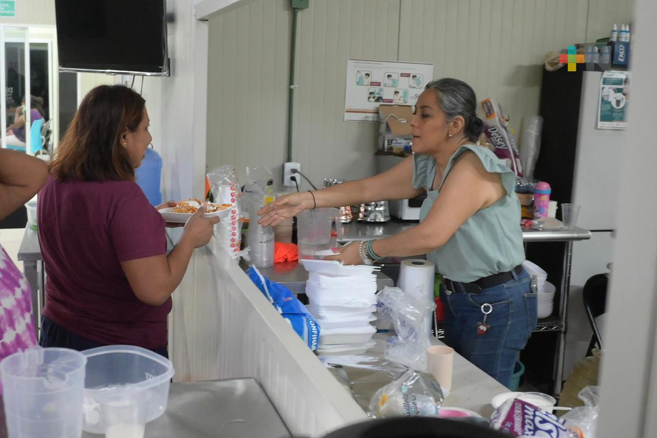 Refugios temporales en Poza Rica ofrecen alimentación, atención médica y apoyo psicológico