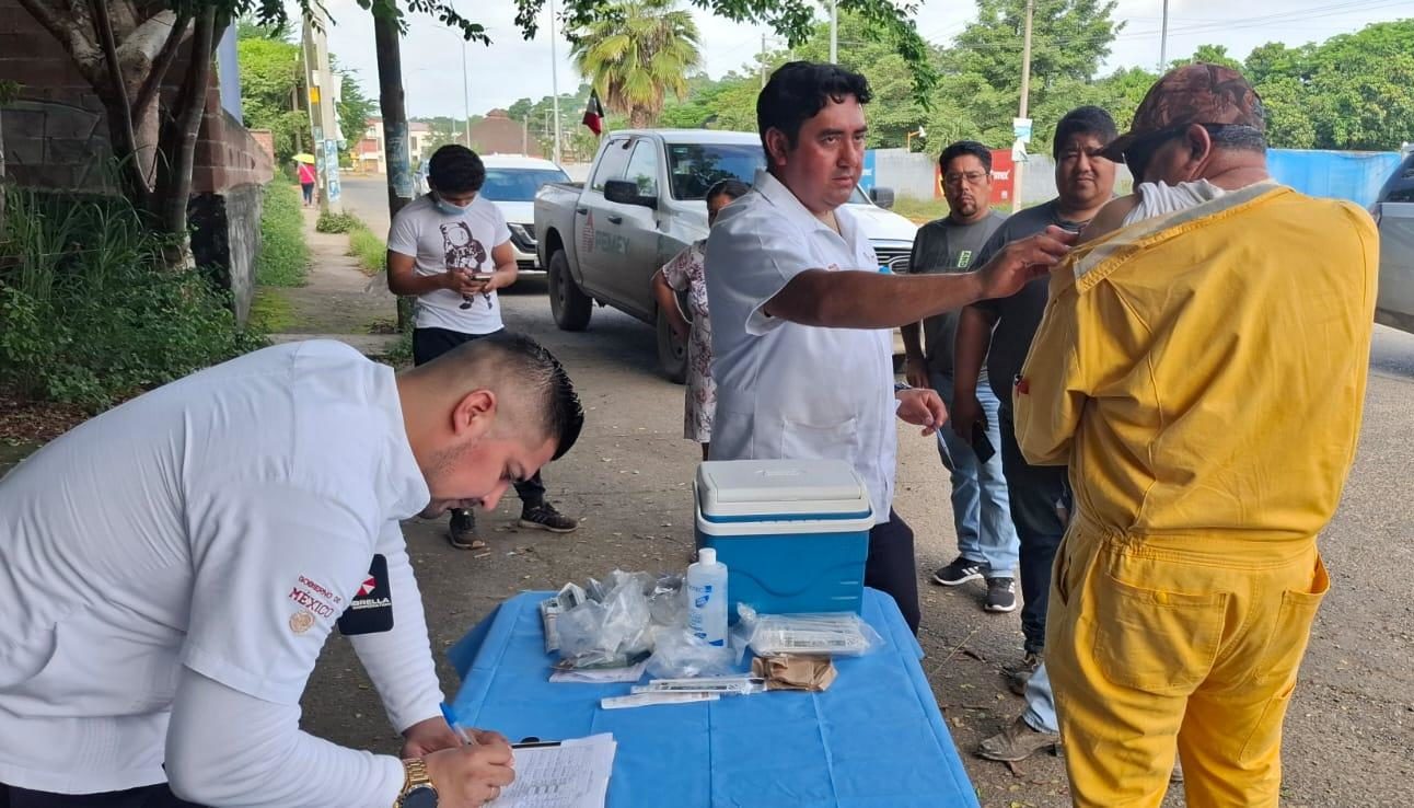 Inicia jornada de vacunación en municipios de Veracruz afectados por inundaciones