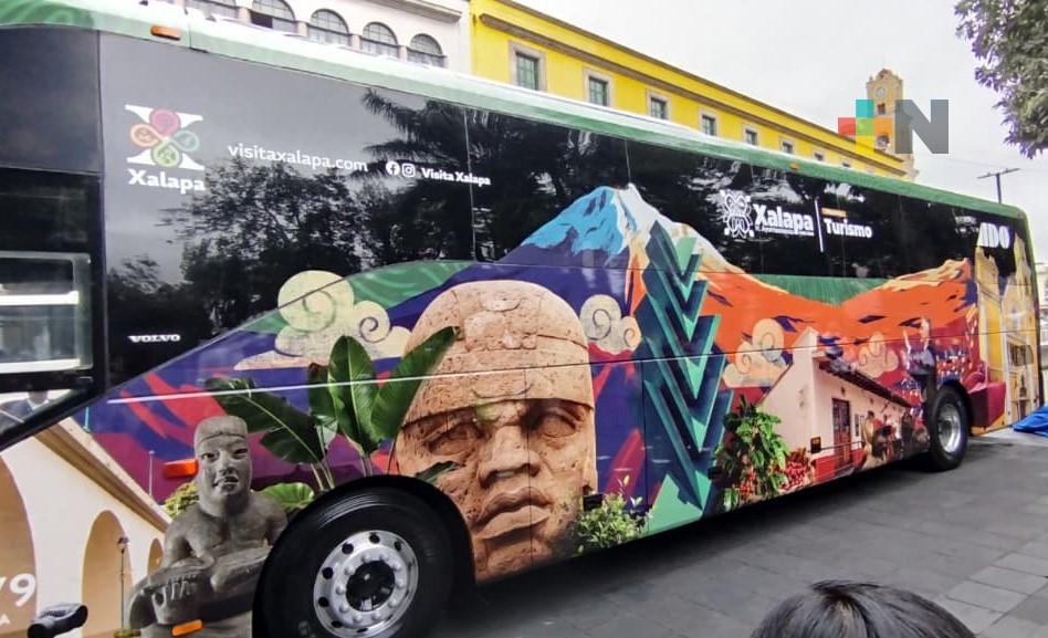 Imágenes icónicas de Xalapa viajarán en autobuses del norte al sureste de México