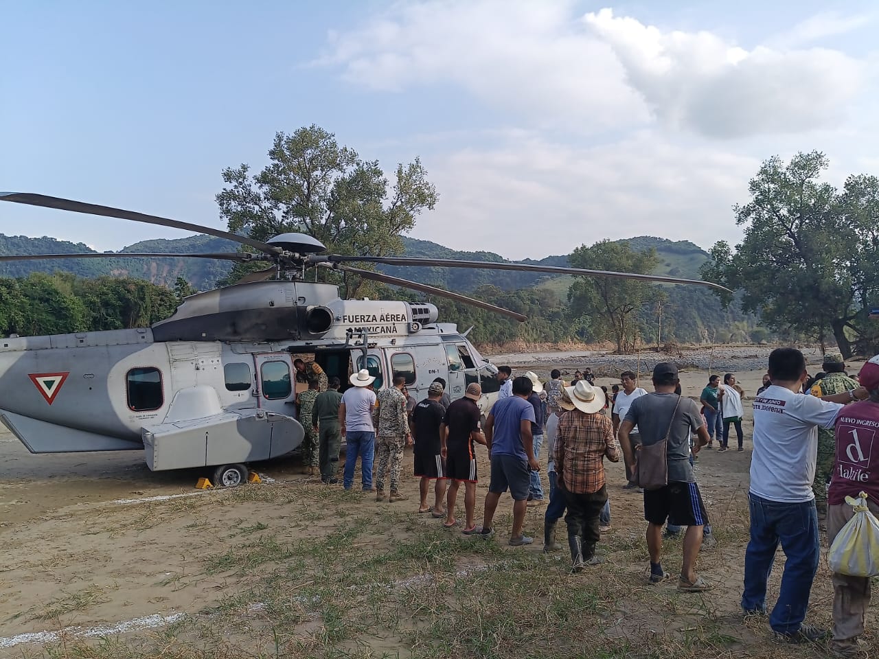¡Juntos vamos a salir adelante! Veracruz avanza en reconstrucción con apoyo de sociedad y Fuerzas Armadas